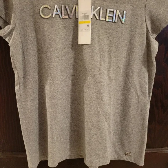Calvin Klein Womens T-Shirt Gray Short Sleeve Raised Logo  Sz M NWT Preppy - Picture 5 of 8